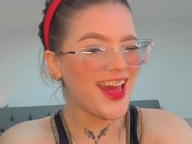 KimSummer - Live porn &amp; sex cam - 18654366