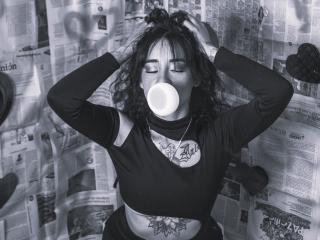 KimDiamonds - Live sex cam - 18657154