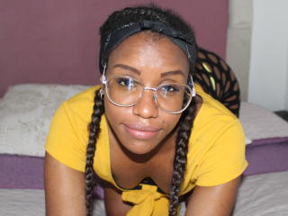 AkamiBrown - Sexe cam en vivo - 18661366