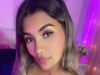 AndreaBlunt - Sexe cam en vivo - 18668030