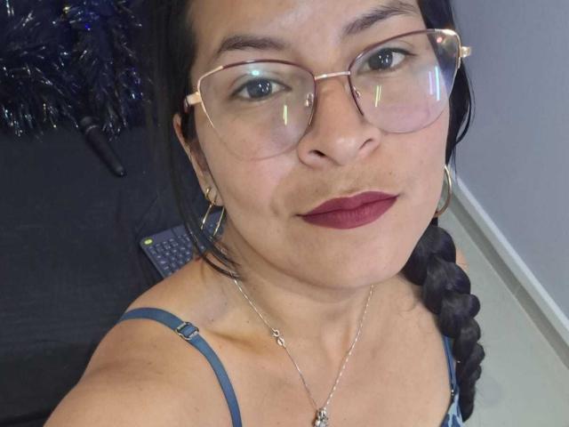 OliviaWalkerr - Live porn &amp; sex cam - 18674678