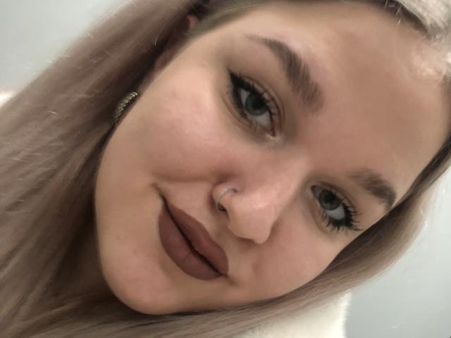 DiWendy - Camera khiêu dâm &amp; quyến rũ trực tiếp - 18676394