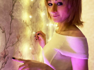 NikaMillers - сексуальная веб-камера в реальном времени - 18678830