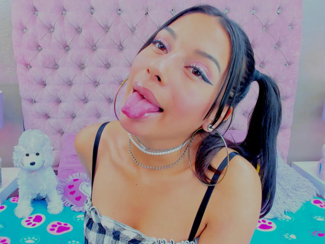 ChelseaBleiz - Live sex cam - 18679258