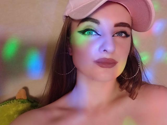 KariMillie - Live sex cam - 18679610