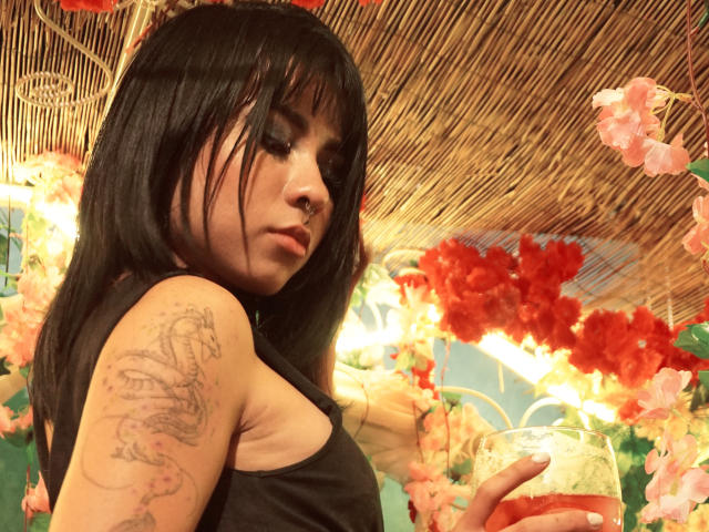 GaiaJones - Live porn &amp; sex cam - 18682522