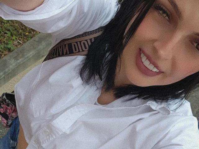 LizzyMontana - Live porno og sexkamera - 18684082