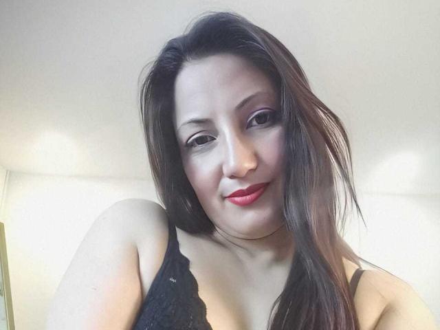 VeronicaJacobs - Live sex cam - 18686474