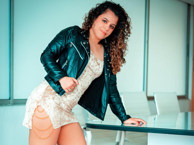 AliceMorgans - Live porn &amp; sex cam - 18687778