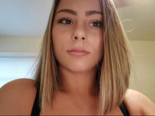YaraFunna - Live porn &amp; sex cam - 18688374