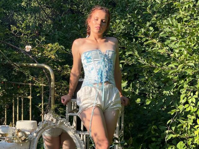 EvaCha - Camera khiêu dâm &amp; quyến rũ trực tiếp - 18689450