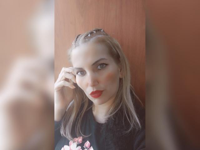 GiuliaAddams - Live porn &amp; sex cam - 18693122