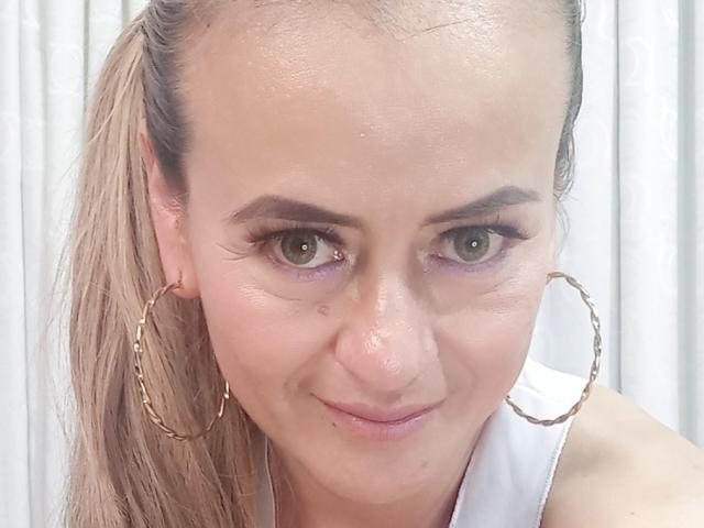 Maghenta - Live porn &amp; sex cam - 18694594