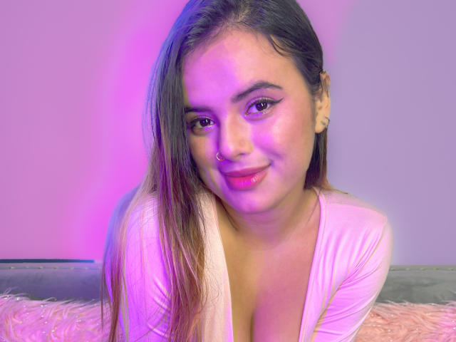 SophieOwens - Live porn &amp; sex cam - 18695302