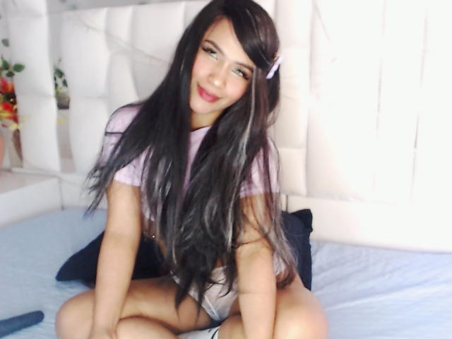 TessaMoretti - Live porno og sexkamera - 18700270