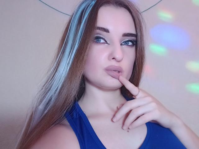KariMillie - Live sex cam - 18702218