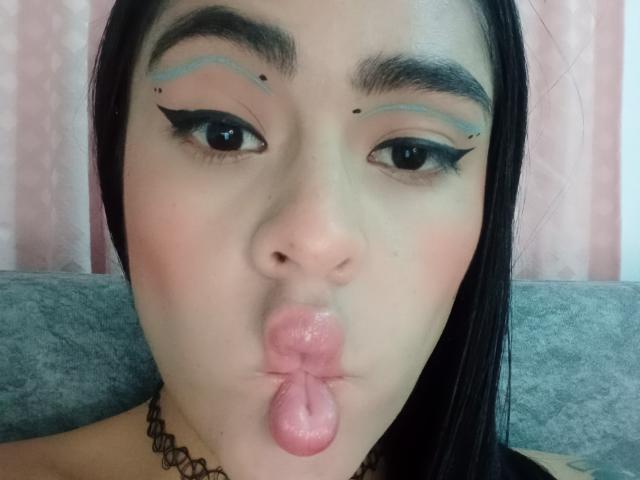 StellaBeckker - Live porn &amp; sex cam - 18707350