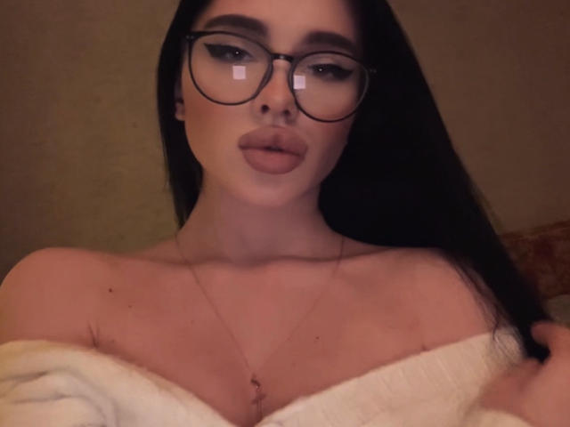 FireElzabet - Live porn &amp; sex cam - 18712634