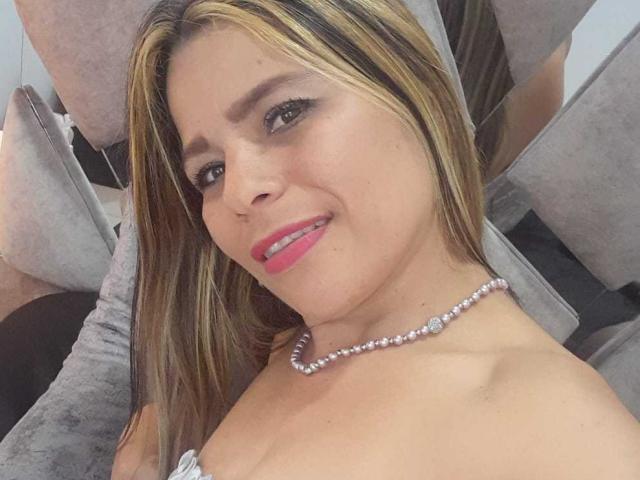 KarolJonson - сексуальная веб-камера в реальном времени - 18712674