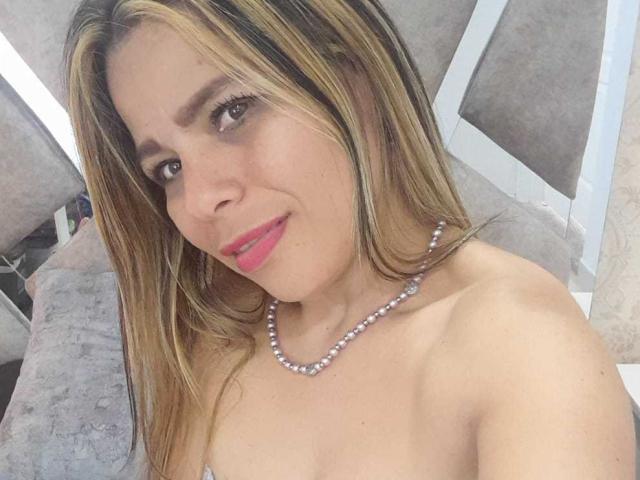 KarolJonson - сексуальная веб-камера в реальном времени - 18712682