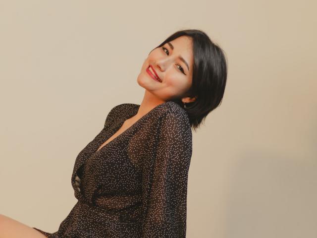 MiaLeblanc - Élő pornó és szexkamera - 18713738