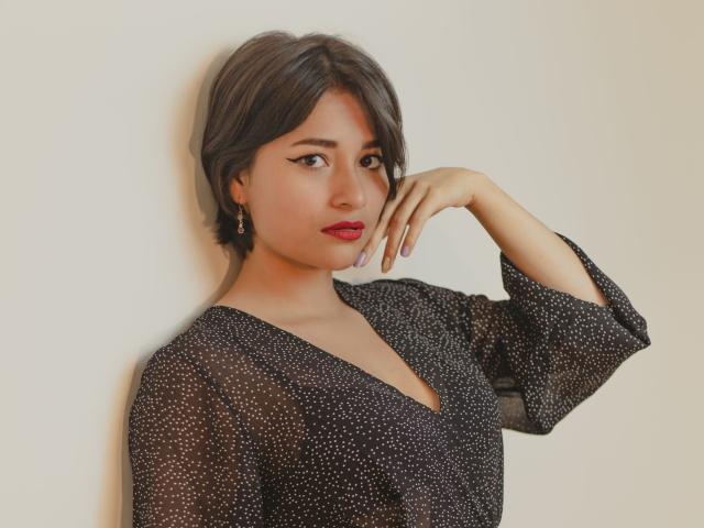 MiaLeblanc - Élő pornó és szexkamera - 18714014