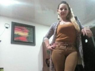 CharllotteGrey - Camera khiêu dâm &amp; quyến rũ trực tiếp - 18717562