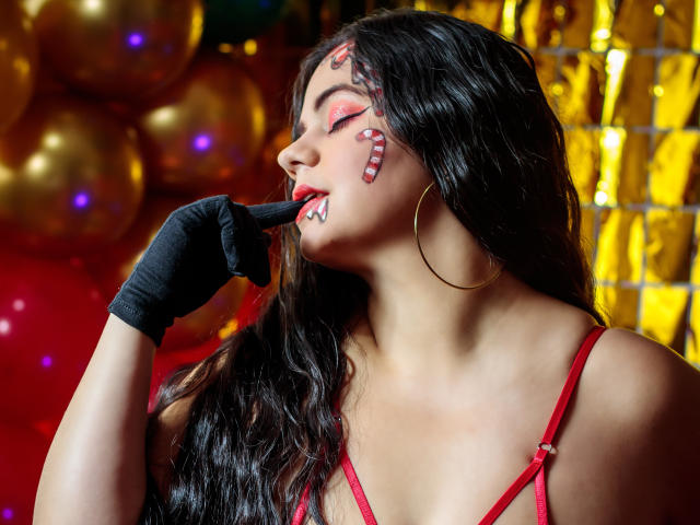 AshleyBiker - פורנו בשידור חי ומצלמת סקס - 18720466