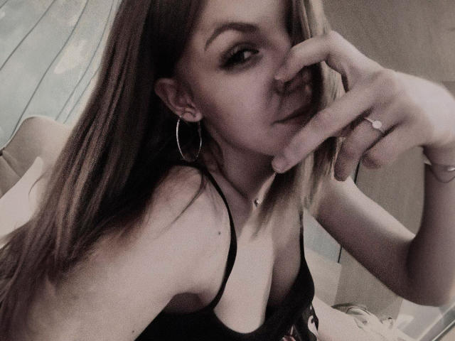 CarrieFreed - Sexe cam en vivo - 18722046