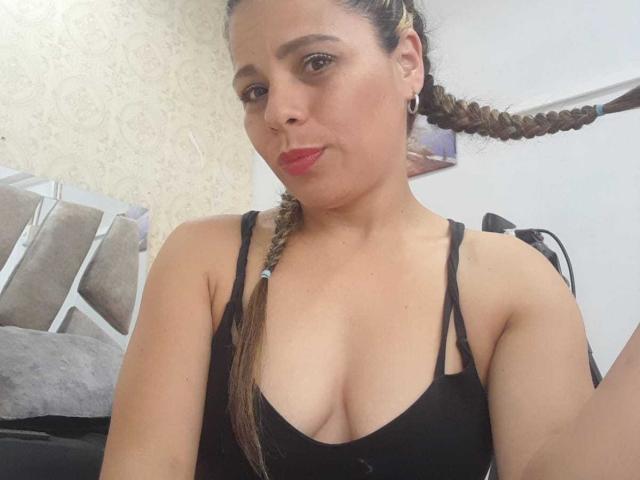 KarolJonson - Live sex cam - 18726126