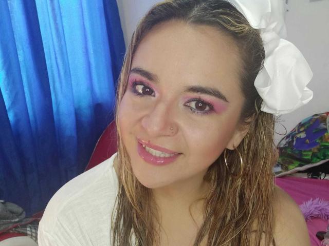 NaugthyCurvy - Live sex cam - 18727474