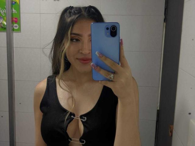 VictoriaSantningo - Live porn &amp; sex cam - 18730574