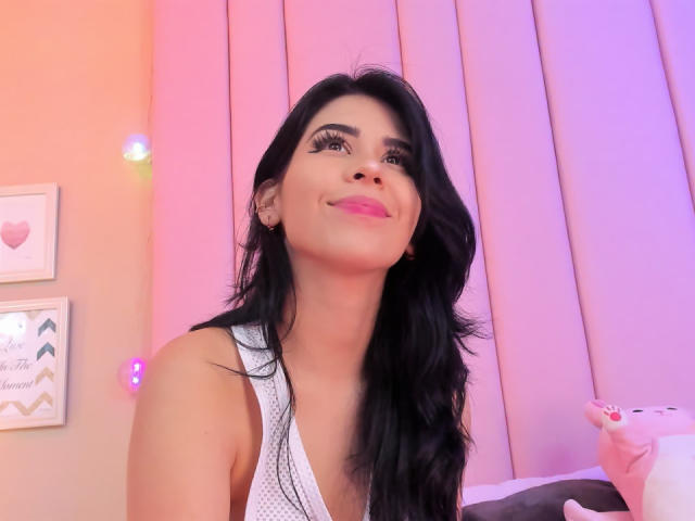 KeriAnn - Live sex cam - 18731130