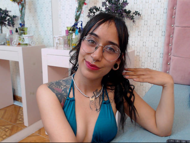 ZaraJoy - Live porn &amp; sex cam - 18734330