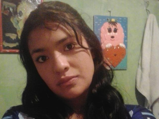 ArianithaXox - Élő pornó és szexkamera - 18736626