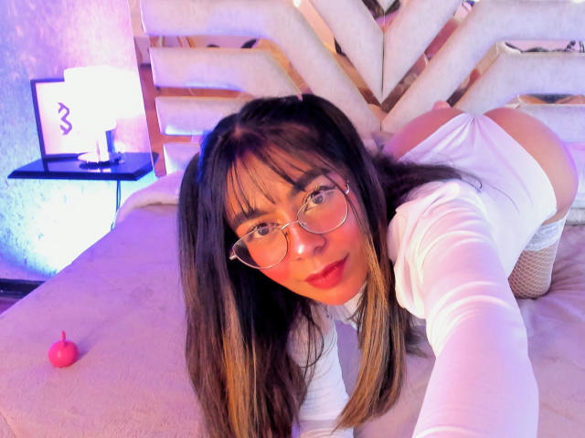 ZafiLeione - Live porno og sexkamera - 18738022