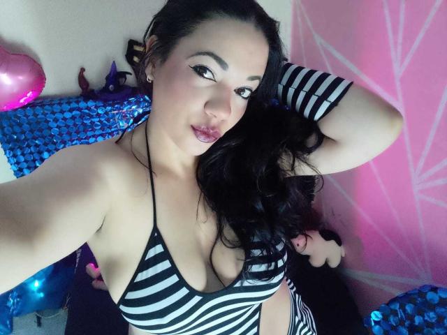 YolittS - Live porn &amp; sex cam - 18741978