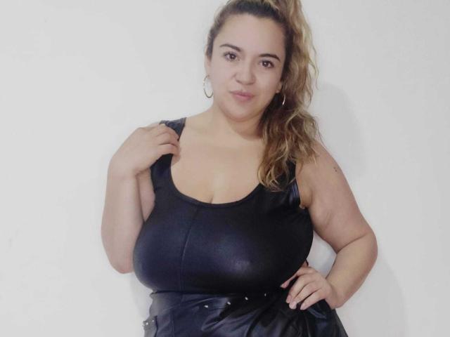 NaugthyCurvy - Live porn &amp; sex cam - 18742994
