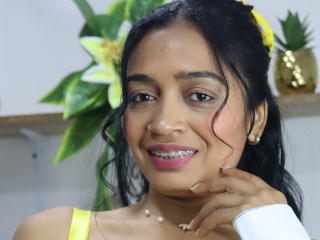 LiyaKinn - сексуальная веб-камера в реальном времени - 18743450