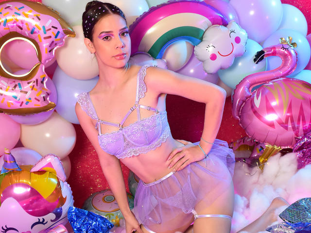 VictoriaHills - Live porn &amp; sex cam - 18743882