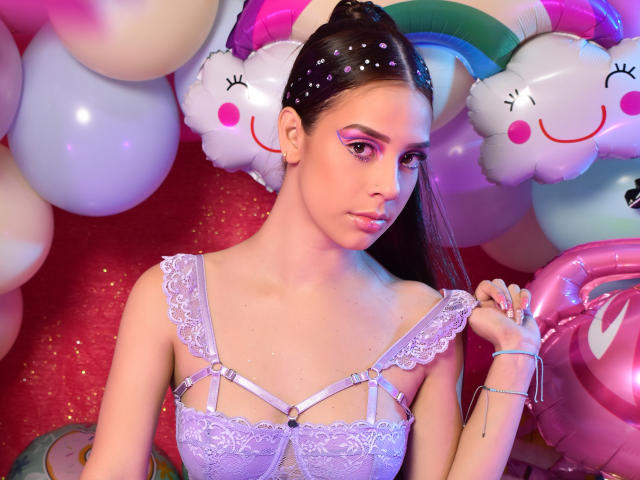 VictoriaHills - Porno na żywo i seks kamera - 18743898