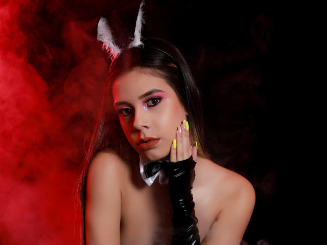 VictoriaHills - Live sex cam - 18744070