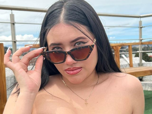 VeronicaWins - פורנו בשידור חי ומצלמת סקס - 18745714