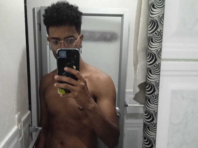 IzainPedro - Live porn &amp; sex cam - 18746754