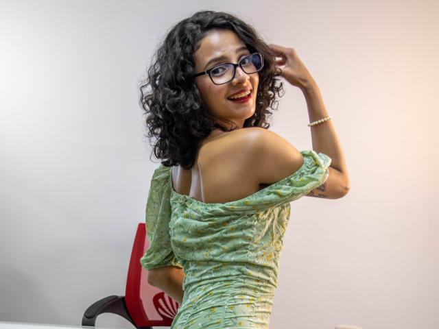 AshlyRogers - Live sex cam - 18748774