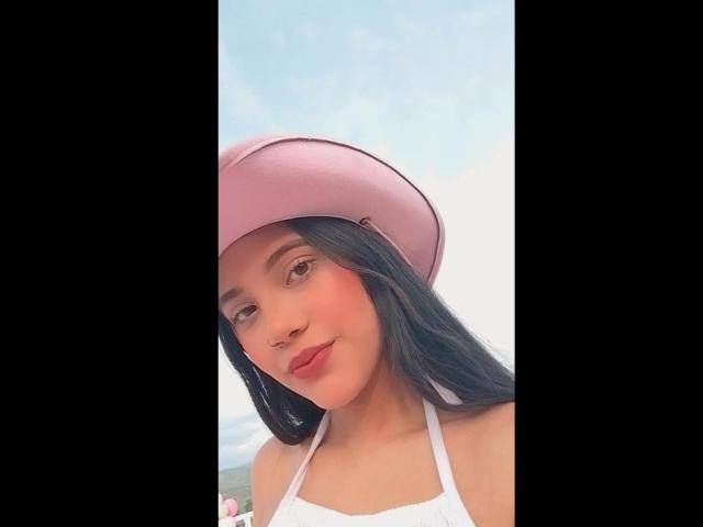 AlexaRossi - сексуальная веб-камера в реальном времени - 18755870