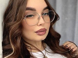 RoxanaMoz - Live porn &amp; sex cam - 18756562