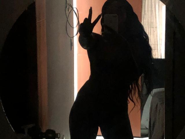 BlackRoseLatina - Sexe cam en vivo - 18757354