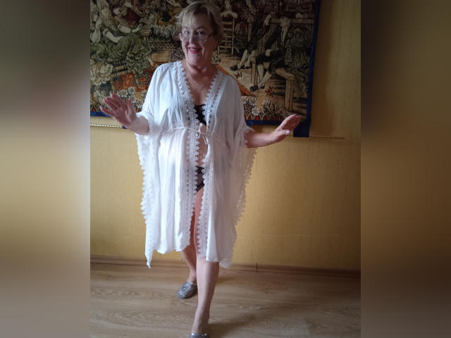 KisaLovesX - Live porn &amp; sex cam - 18758882