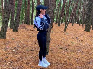 AdriaHottie - Sexe cam en vivo - 18759570